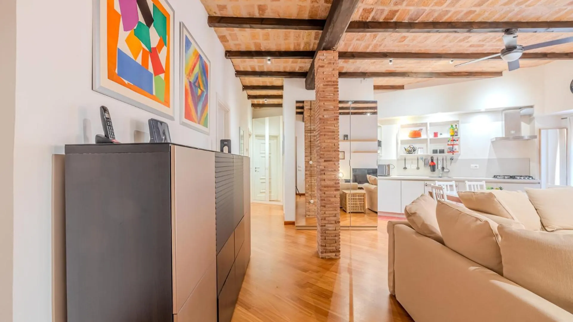 Charme E Stile A Via Foscolo Apartment Rome