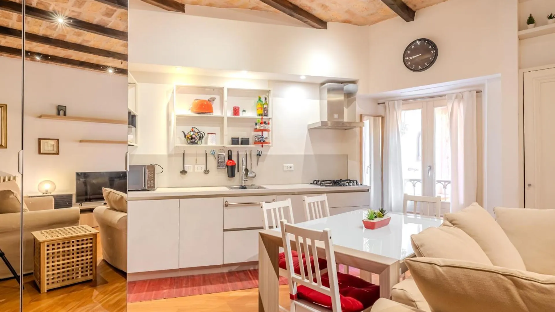 Charme E Stile A Via Foscolo Apartment Rome Italy
