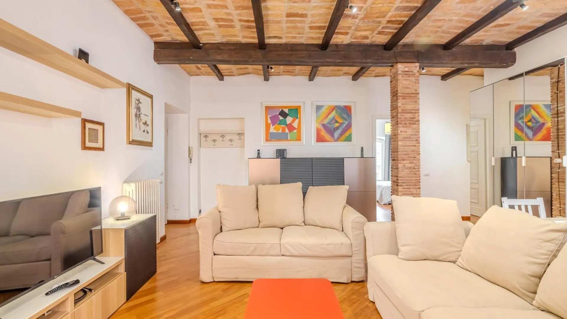 Charme E Stile A Via Foscolo Apartment Rome