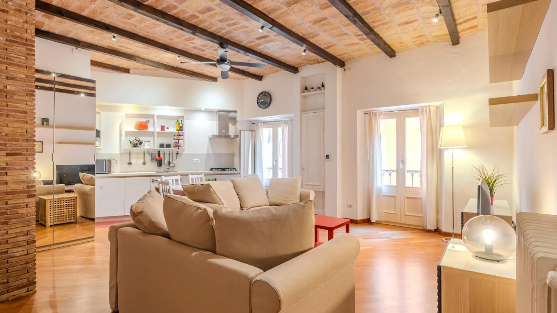 Charme E Stile A Via Foscolo Apartment Rome Italy