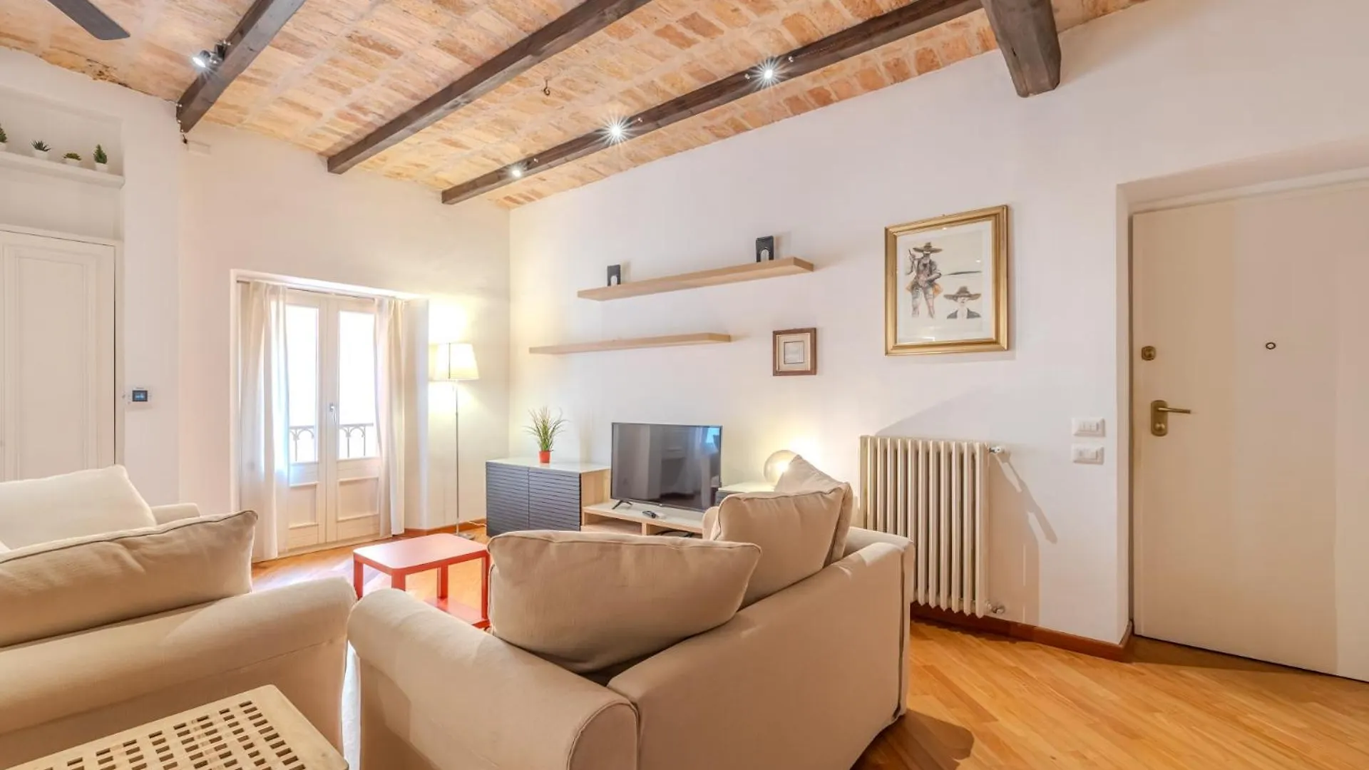 Charme E Stile A Via Foscolo Apartment Rome